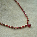 COLLAR GOTA GRANATE