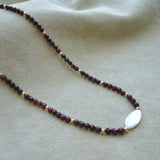 COLLAR NACAR GRANATE OVALO