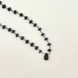 COLLAR ONIX EMBARRILADO PLATA